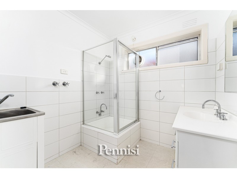 2/4 Donne Street, Coburg VIC 3058