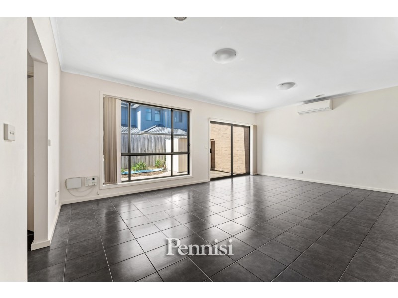 2/10 Broadmeadows Road, Tullamarine VIC 3043