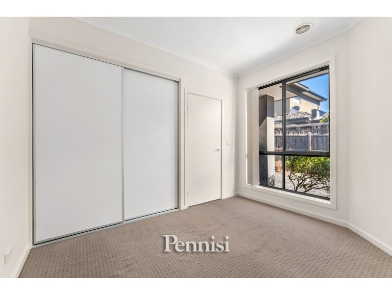 2/10 Broadmeadows Road, Tullamarine VIC 3043