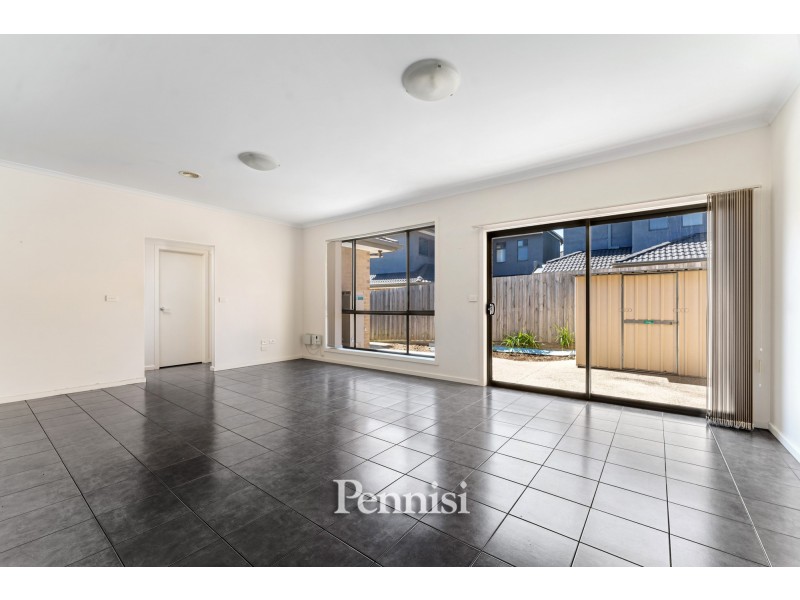 2/10 Broadmeadows Road, Tullamarine VIC 3043