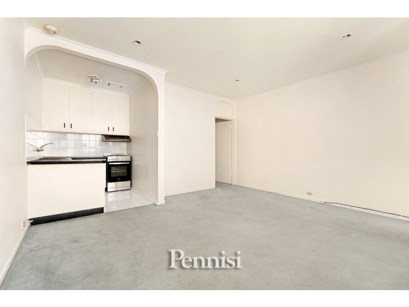 2/17 Middle Street, Ascot Vale VIC 3032