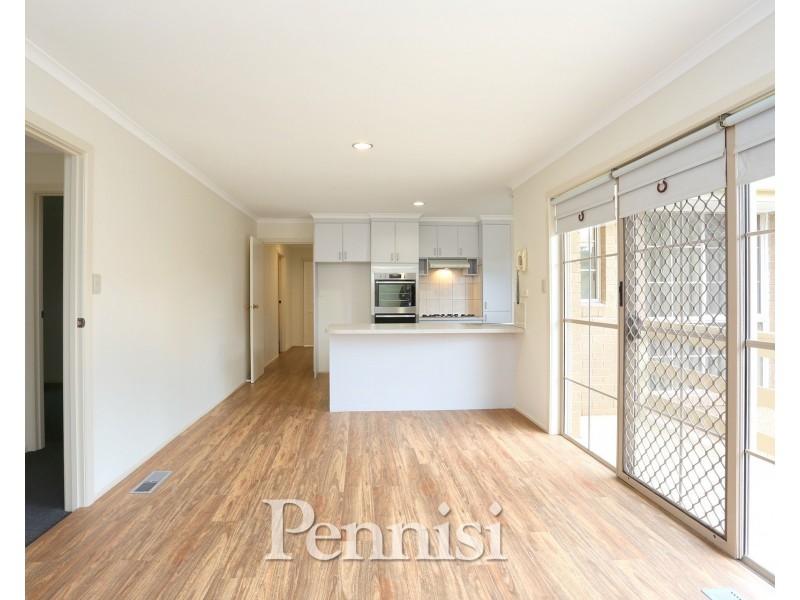 2/18 Duffy Street, Essendon VIC 3040