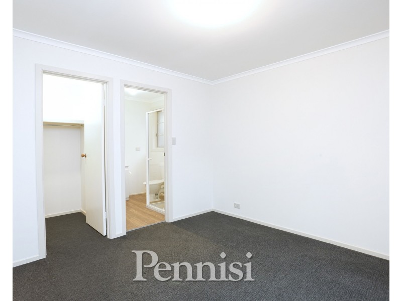 2/18 Duffy Street, Essendon VIC 3040