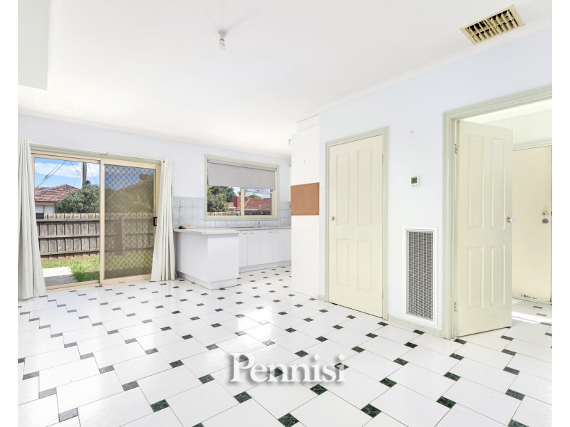 4/1 Burley Griffin Close, Keilor East VIC 3033