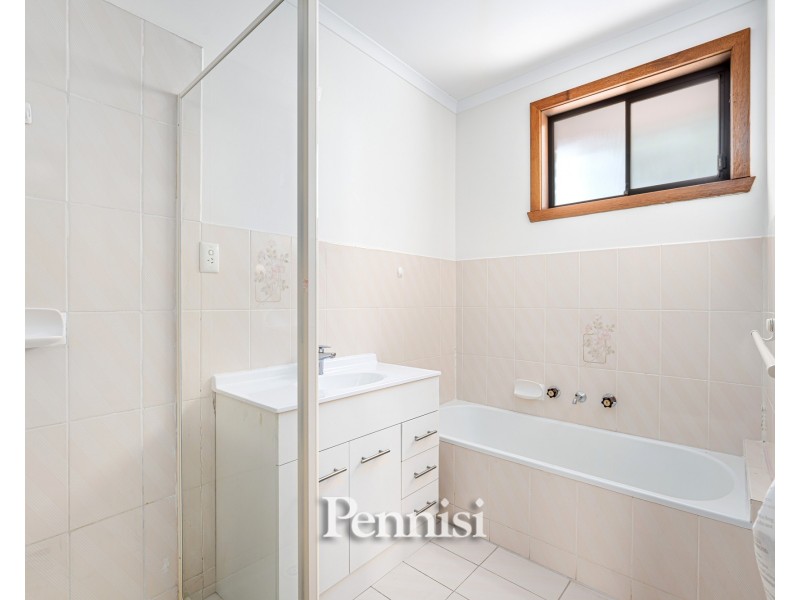 2/6 Kindale Court, Avondale Heights VIC 3034