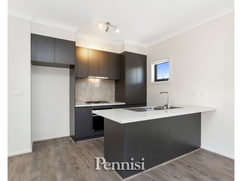 2/9 Kingston Street, Keilor Park VIC 3042