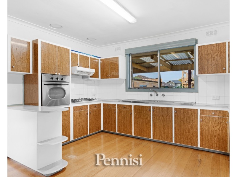 6 Paul Avenue, Keilor East VIC 3033