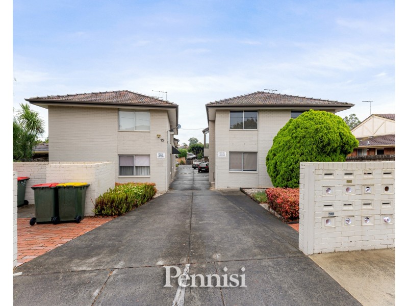 11/15 Royal Avenue, Essendon North VIC 3041