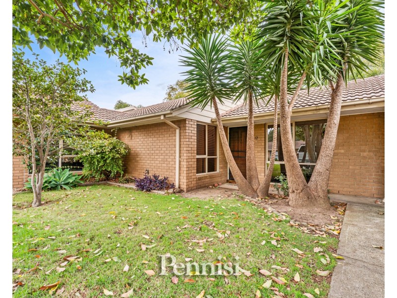 12/2 Mascoma Street, Strathmore VIC 3041