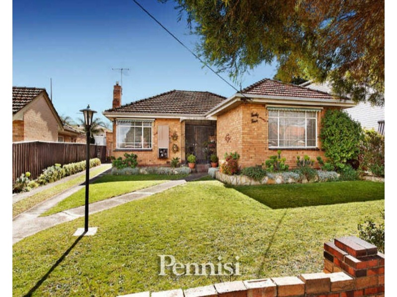 44 Hayes Road, Strathmore VIC 3041