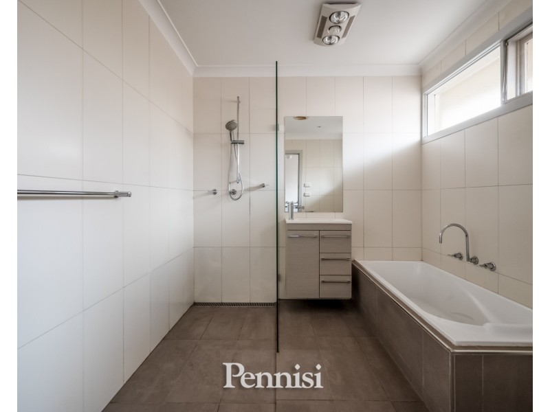 30 Quinn Grove, Keilor East VIC 3033