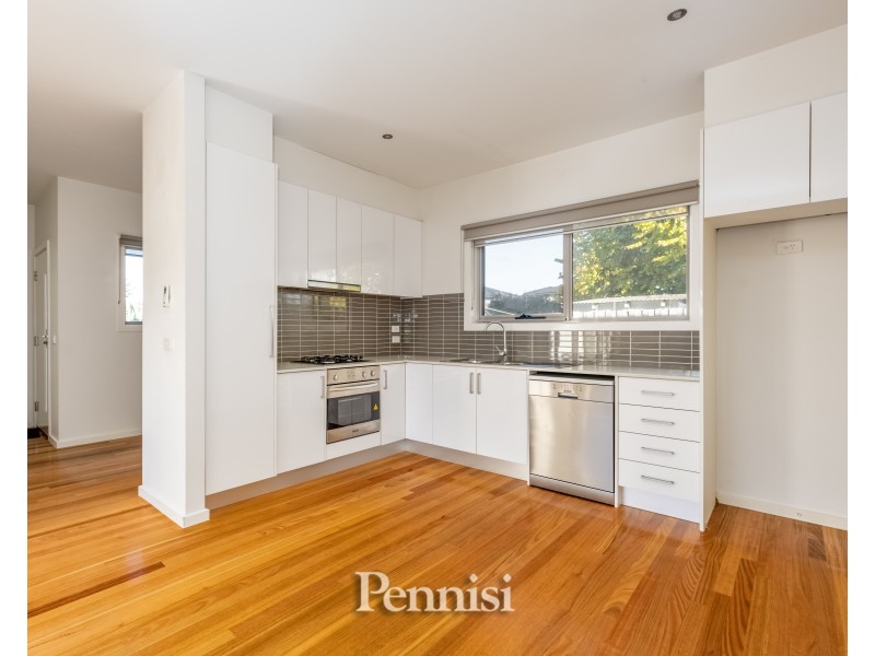 2/27 Langton Street, Glenroy VIC 3046