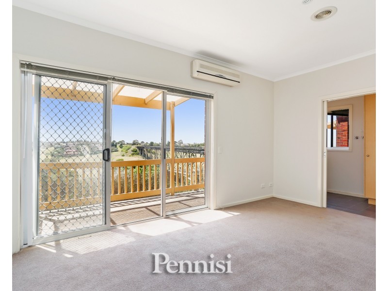 19 Balerno Circuit, Gowanbrae VIC 3043