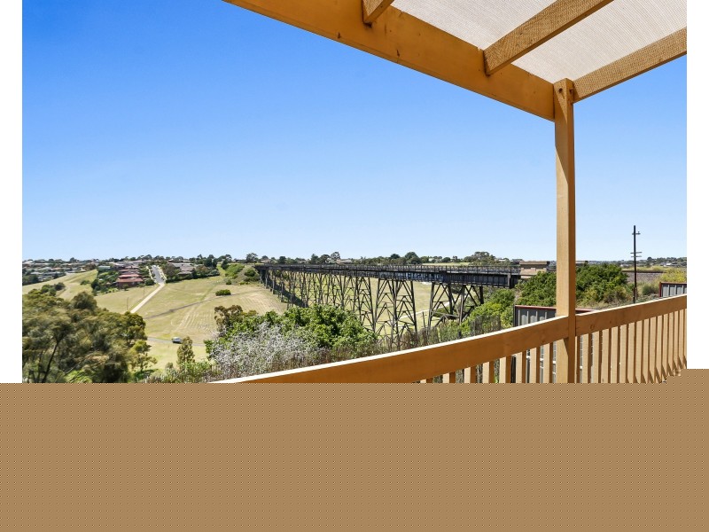 19 Balerno Circuit, Gowanbrae VIC 3043