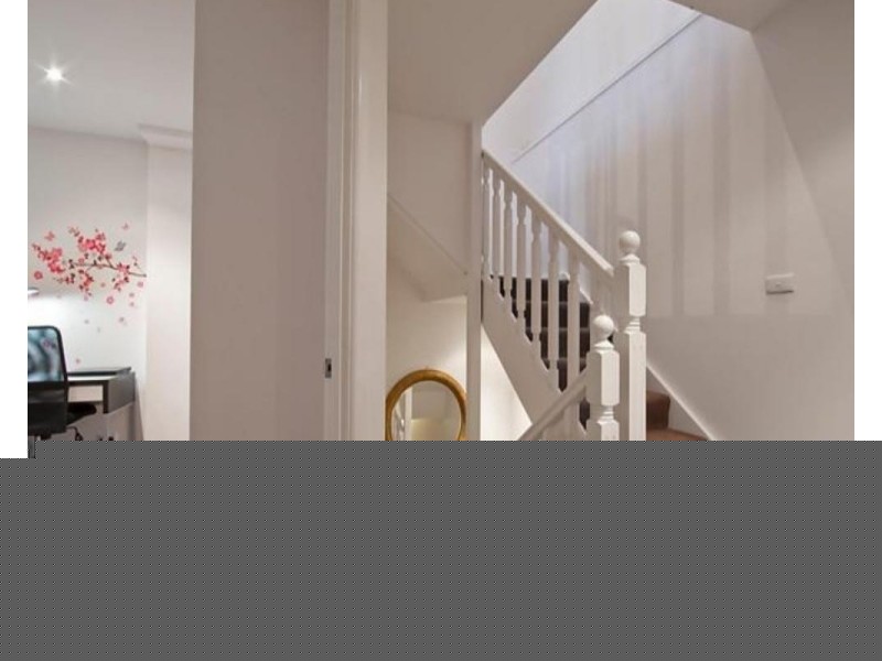 9 Kelvin Place, Carlton VIC 3053