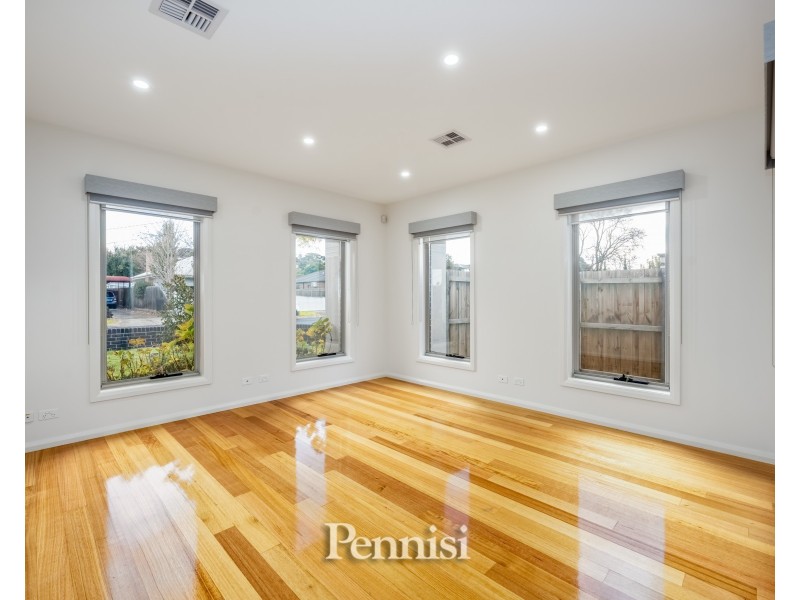 54 Mascoma Street, Strathmore VIC 3041