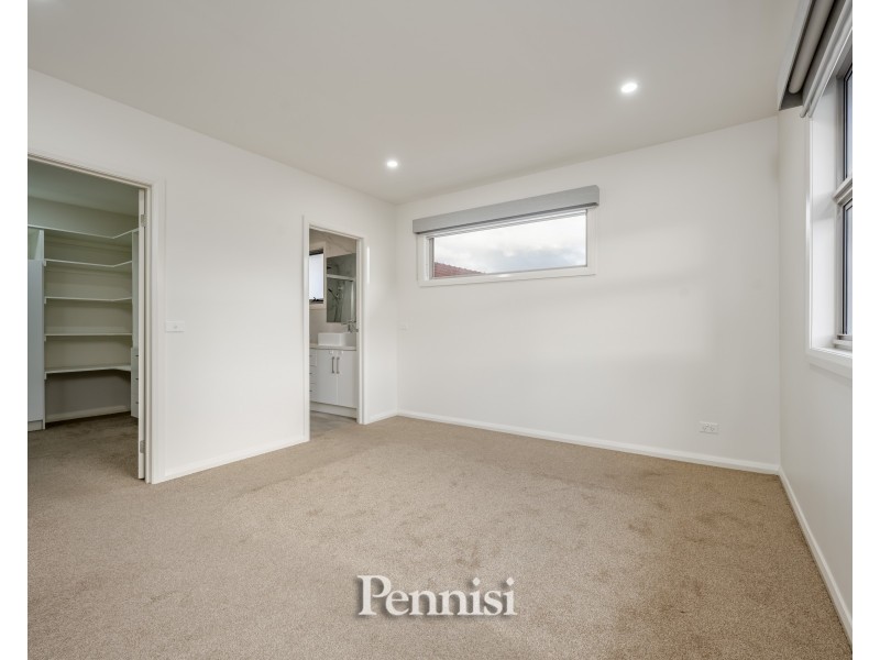 54 Mascoma Street, Strathmore VIC 3041