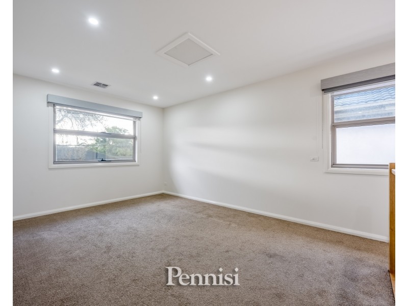 54 Mascoma Street, Strathmore VIC 3041