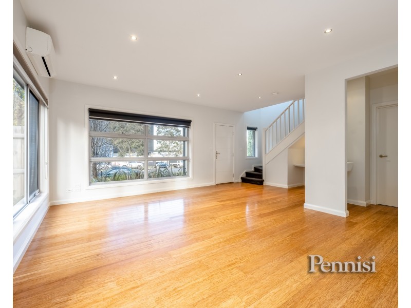 1/70 Sharps Road, Tullamarine VIC 3043