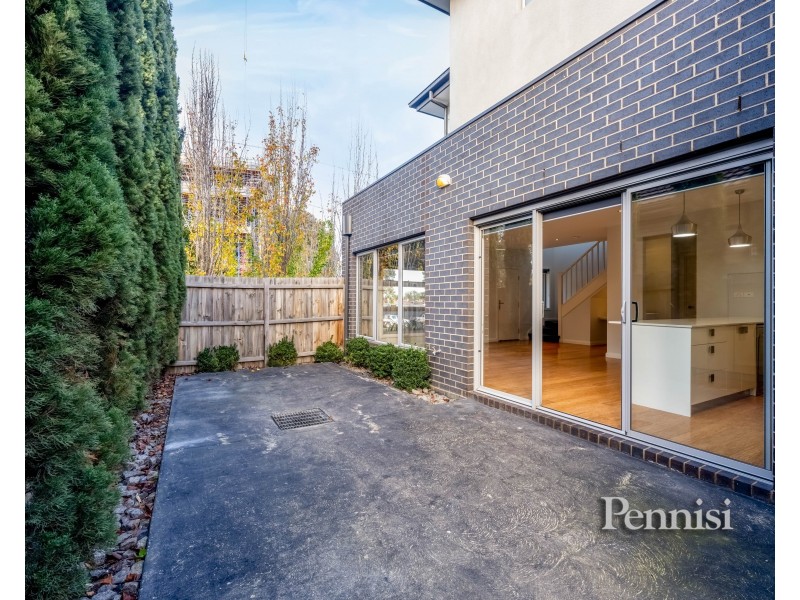 1/70 Sharps Road, Tullamarine VIC 3043