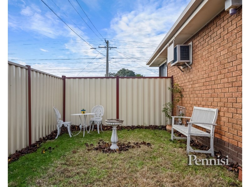 15 Sterling Drive, Keilor East VIC 3033