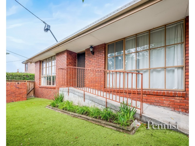 1/21 Ballater Street, Essendon VIC 3040