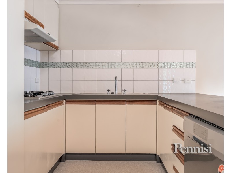 1/21 Ballater Street, Essendon VIC 3040