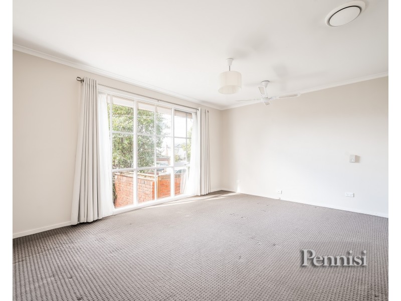 1/21 Ballater Street, Essendon VIC 3040