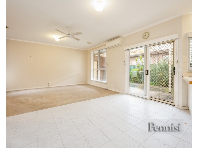 2/32 Gilbertson Street, Essendon VIC 3040