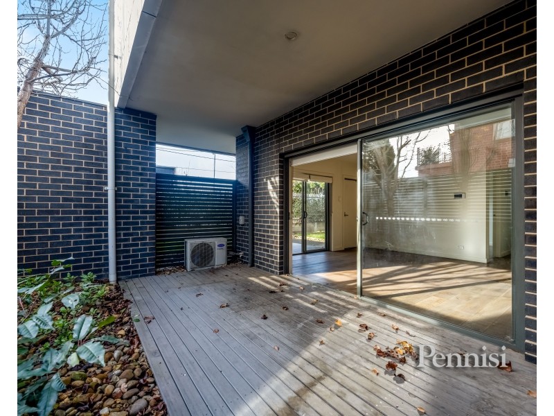 1/12 Leonard Crescent, Ascot Vale VIC 3032