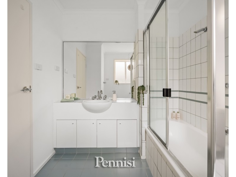 4/185 Buckley Street, Essendon VIC 3040