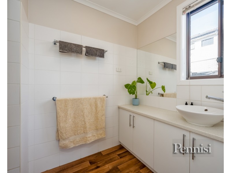 5/4 Balfe Crescent, Brunswick West VIC 3055