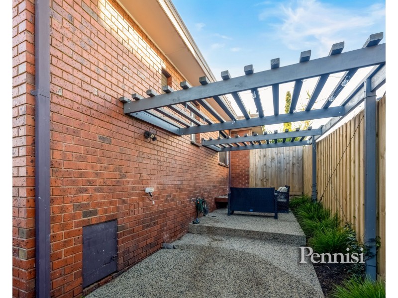 5/4 Balfe Crescent, Brunswick West VIC 3055