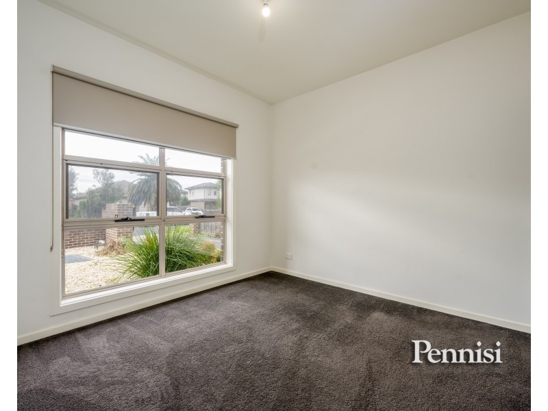 1/27 Langton Street, Glenroy VIC 3046