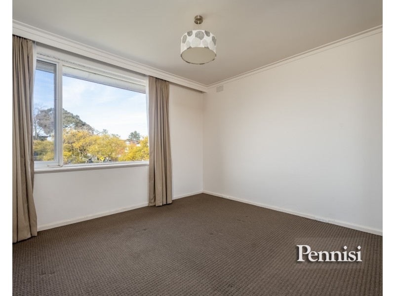8/23 Brewster Street, Essendon VIC 3040