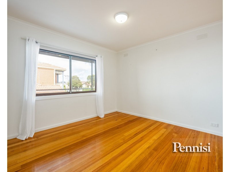 4/14 Ballater Street, Essendon VIC 3040