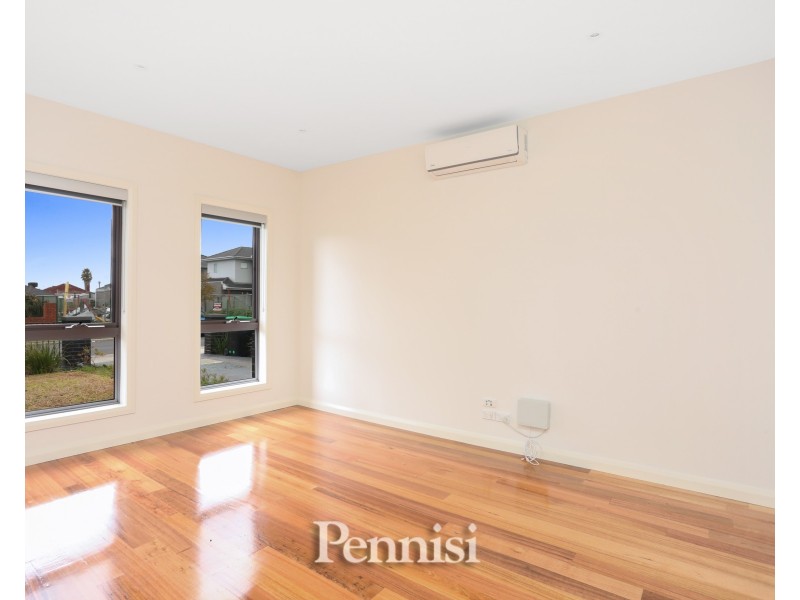 1/74 McIntosh Street, Airport West VIC 3042