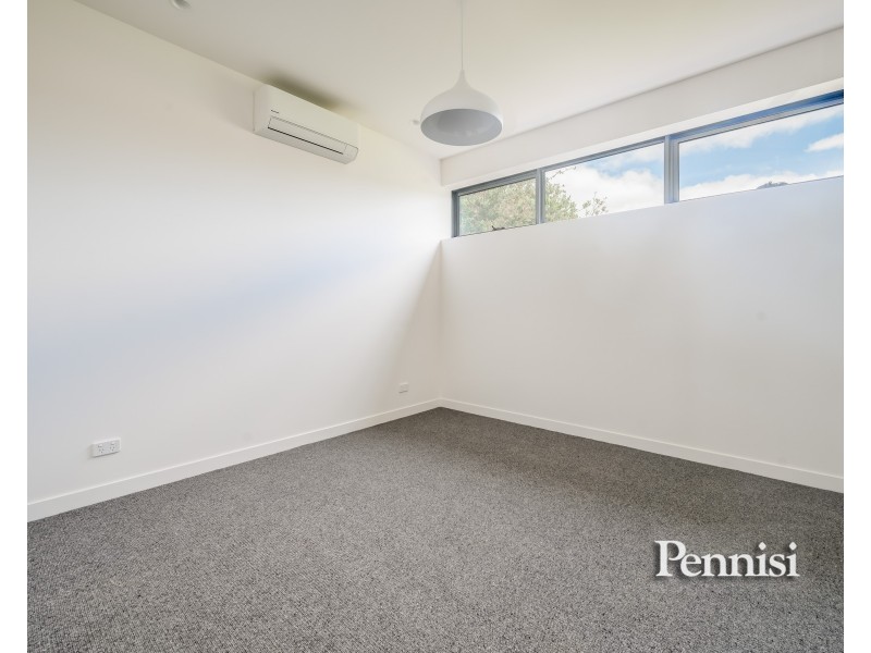 2/15 Morton Street, Essendon VIC 3040