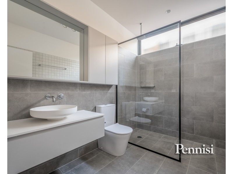 2/15 Morton Street, Essendon VIC 3040