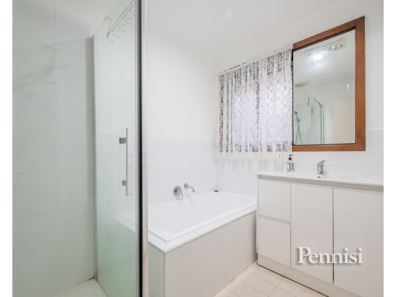 144 Sterling Drive, Keilor East VIC 3033