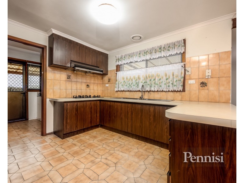 144 Sterling Drive, Keilor East VIC 3033