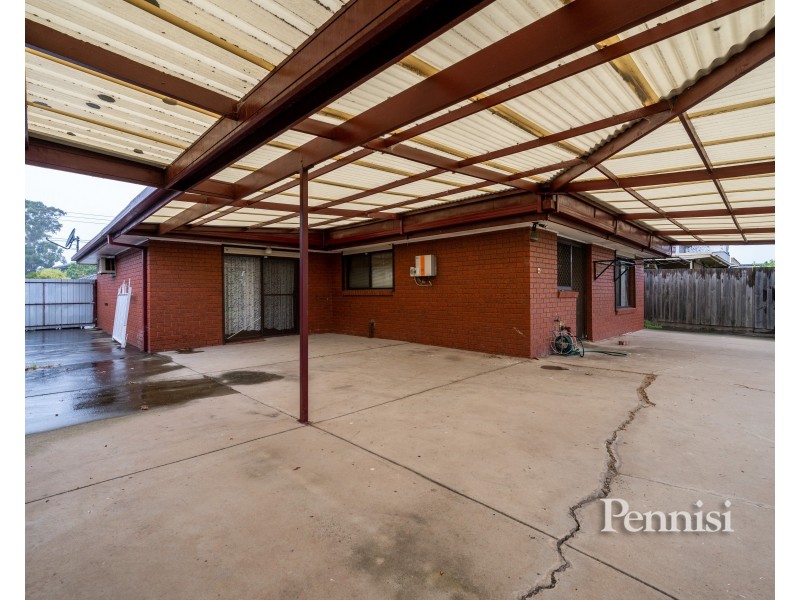 144 Sterling Drive, Keilor East VIC 3033