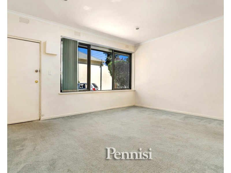 2/17 Middle Road, Ascot Vale VIC 3032