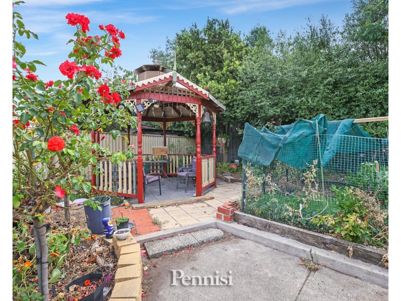 89 Deakin Street, Essendon VIC 3040