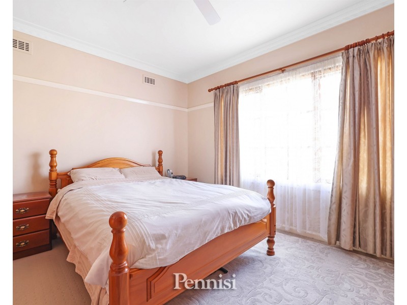 89 Deakin Street, Essendon VIC 3040