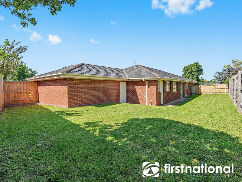 21 Strathaird Drive, Narre Warren South VIC 3805