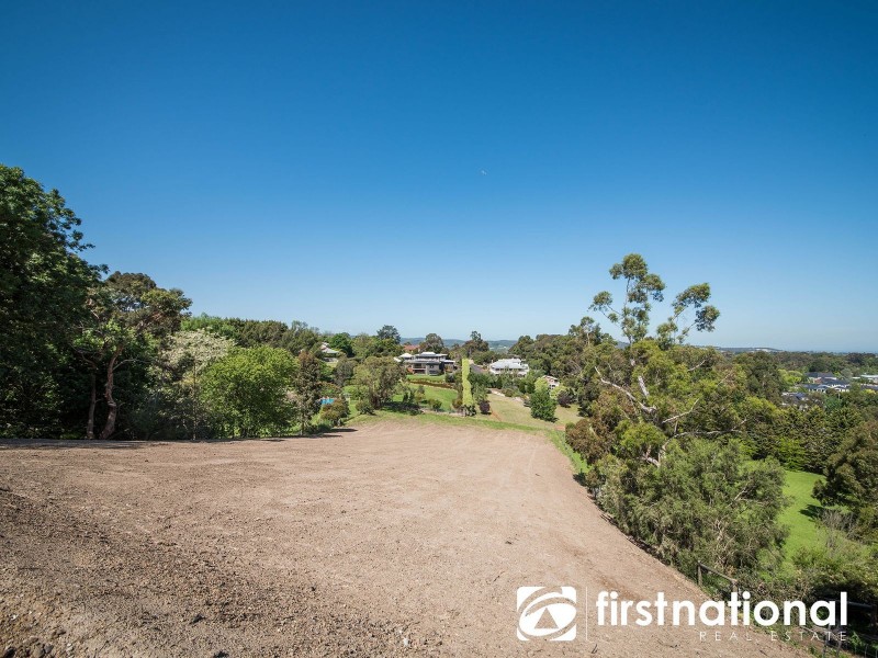 17 Casey Drive, Berwick VIC 3806