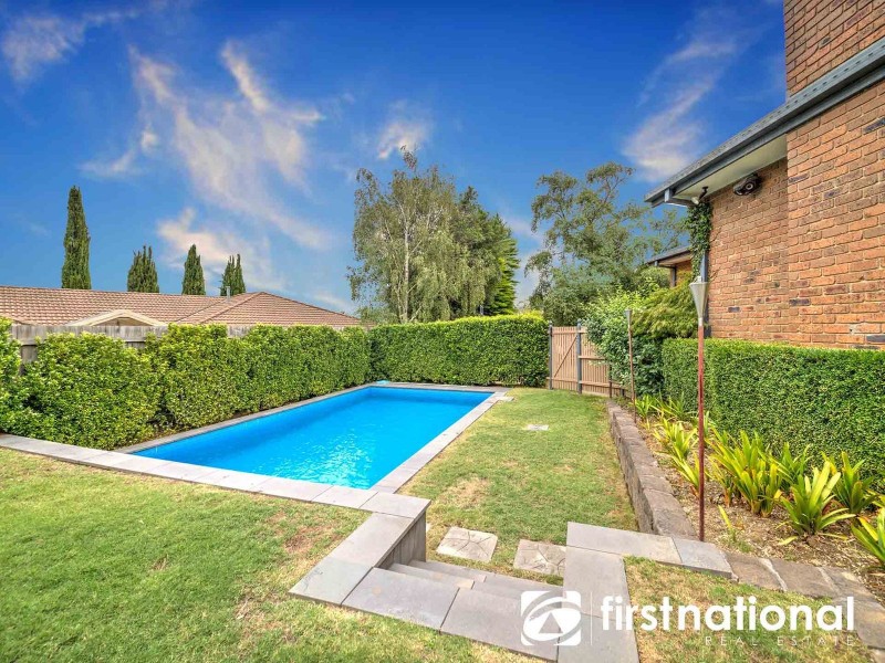 5 Mary Court, Berwick VIC 3806