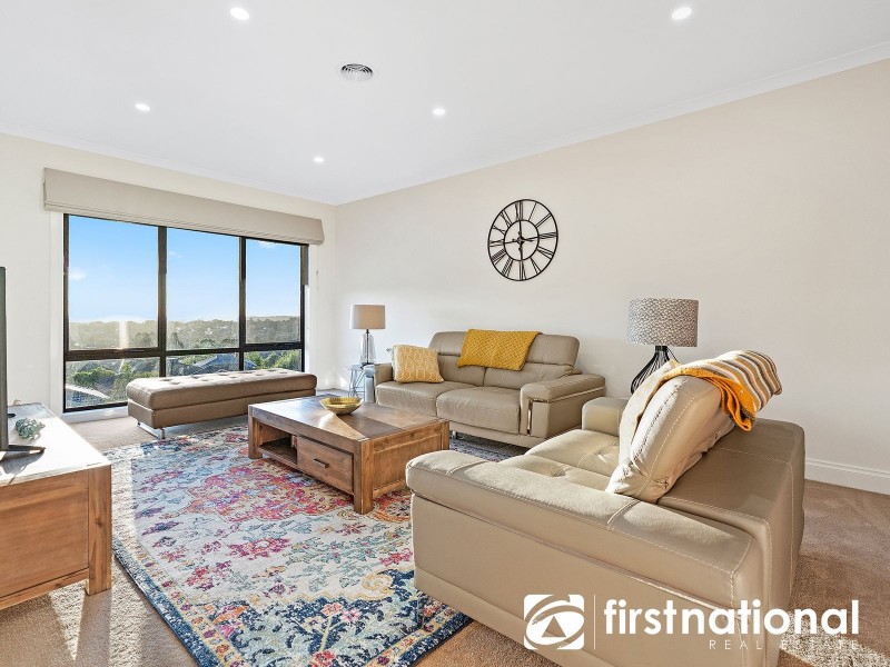 31 Montbrae Circuit, Narre Warren North VIC 3804