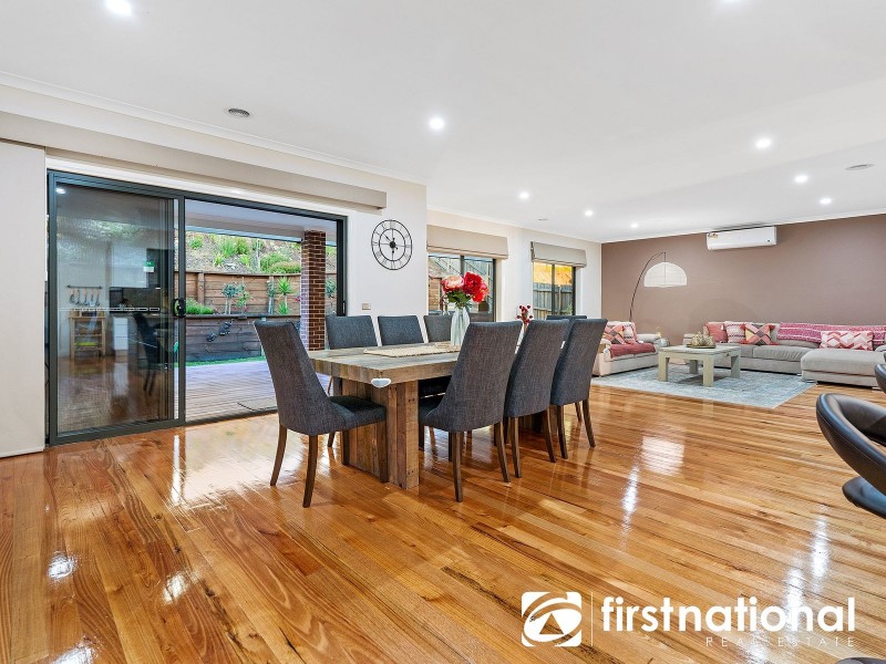 31 Montbrae Circuit, Narre Warren North VIC 3804